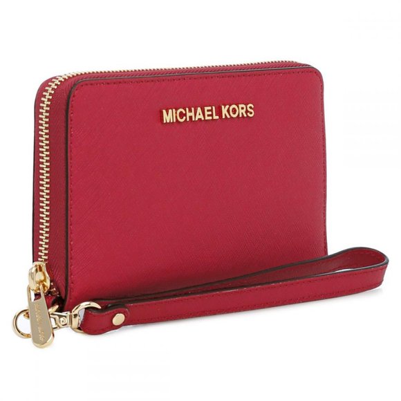 Michael Kors Handbags - Michael Kors Jet Set Leather Wristlet Phone Case